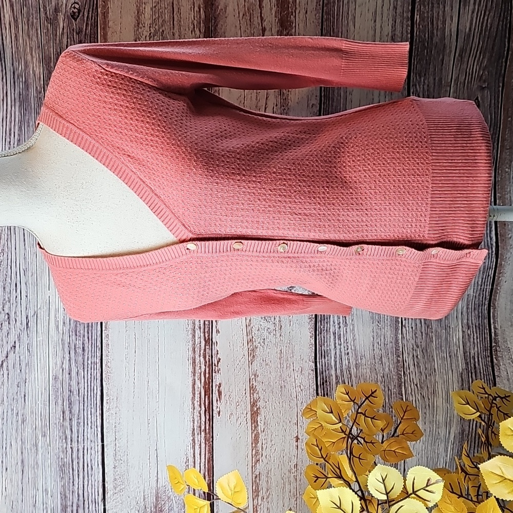 KARLIE CORAL 3/4 SLEEVE V NECK BUTTON FRONT CARDIGAN